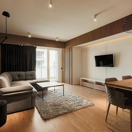 קלוז'-נאפוקה Nest Inn Stiletto Apartment מראה חיצוני תמונה