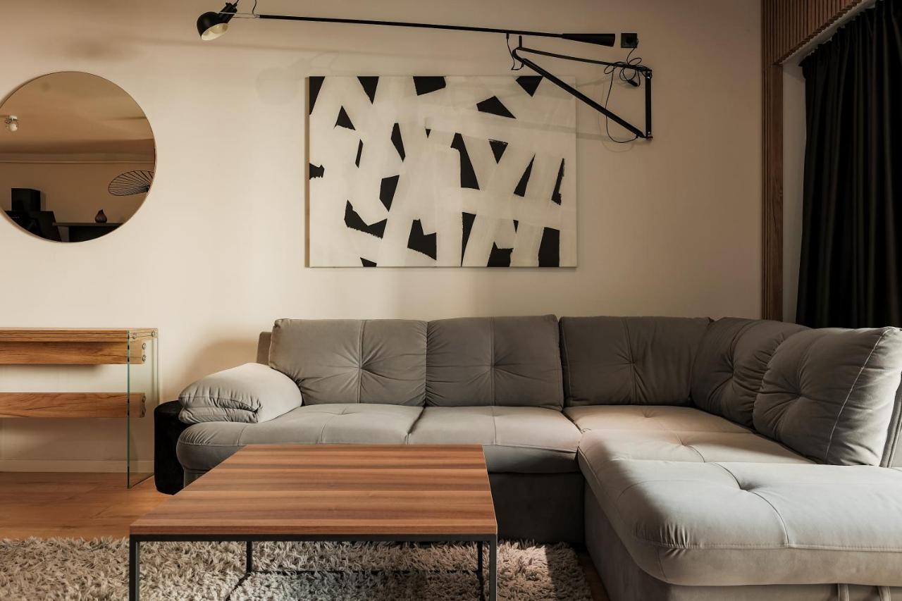 קלוז'-נאפוקה Nest Inn Stiletto Apartment מראה חיצוני תמונה