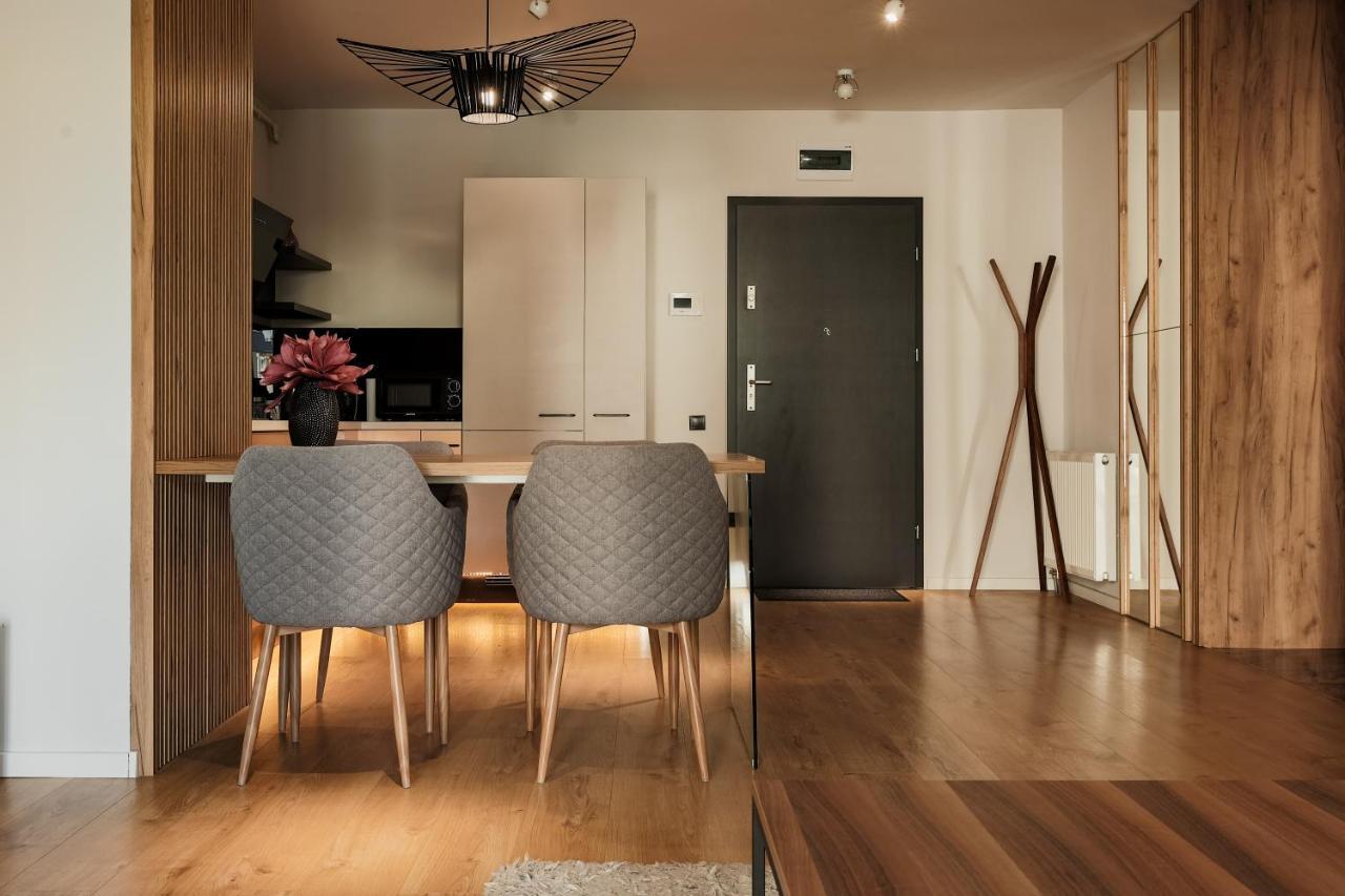 קלוז'-נאפוקה Nest Inn Stiletto Apartment מראה חיצוני תמונה