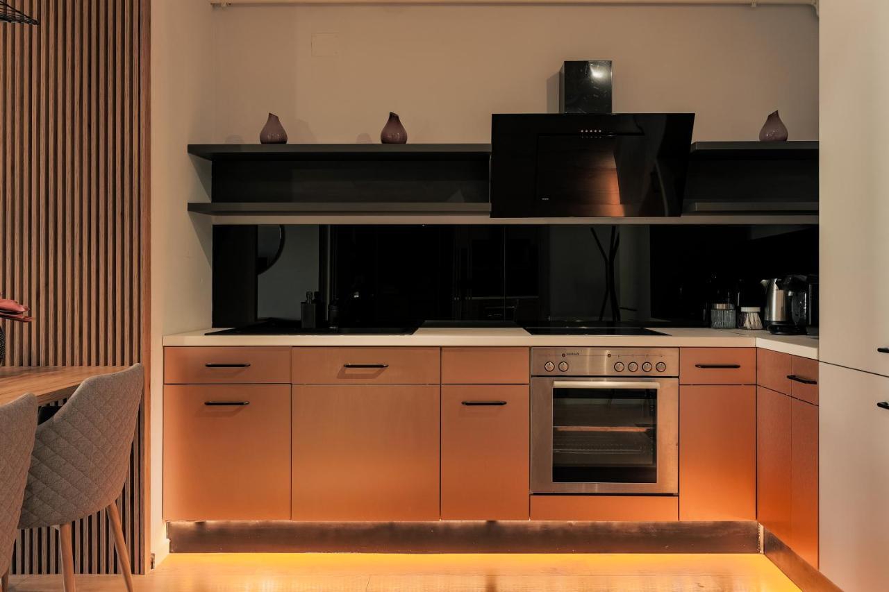 קלוז'-נאפוקה Nest Inn Stiletto Apartment מראה חיצוני תמונה