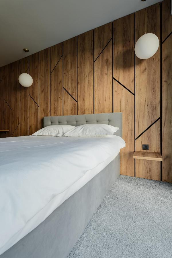 קלוז'-נאפוקה Nest Inn Stiletto Apartment מראה חיצוני תמונה