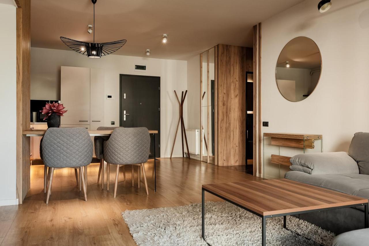 קלוז'-נאפוקה Nest Inn Stiletto Apartment מראה חיצוני תמונה