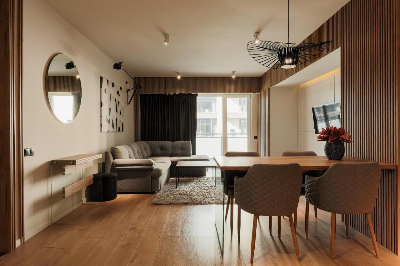 קלוז'-נאפוקה Nest Inn Stiletto Apartment מראה חיצוני תמונה